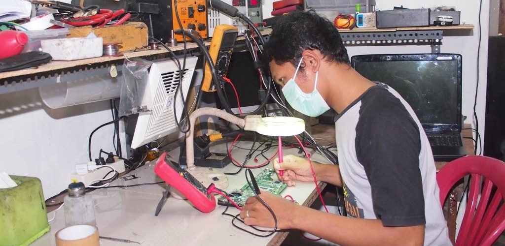 Amir Fatah F | T-COMP